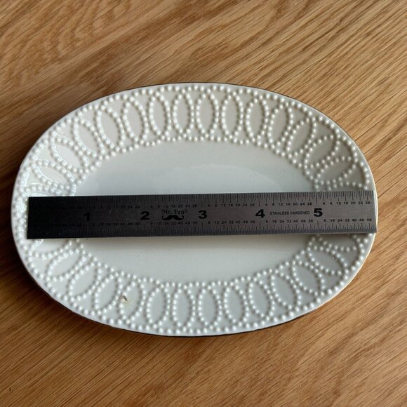 Lenox Trinket/Soap Dish Beaded Lace Trim, Ivory with Gold Tone Accent - Picture 9 of 9